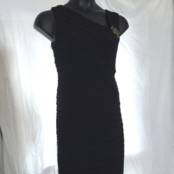 Ruched Evening Dress EUC - Picture 12 of 12